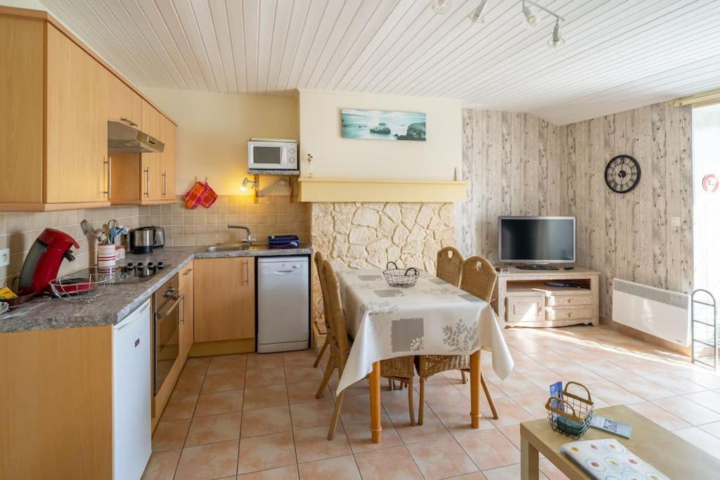 Gîtes Le Bois Berranger Saint-Urbain  Exterior foto